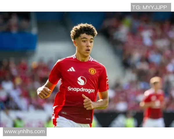 追逐梦想的绿茵传奇最想成为足球明星的少年心声与奋斗历程